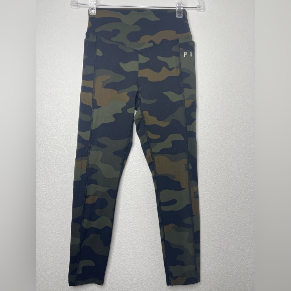 Victoria's Secret Camouflage Leggings